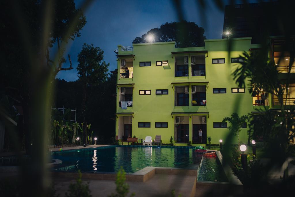 Morakot Lanta Resort Koh Lanta Exterior photo