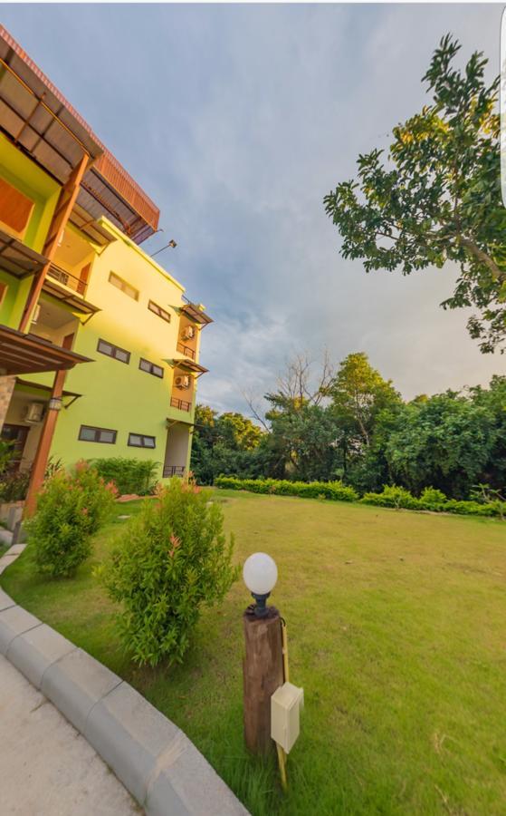 Morakot Lanta Resort Koh Lanta Exterior photo